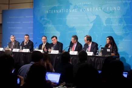Le FMI abaisse ses prévisions de croissance mondiale pour 2012 - ảnh 1